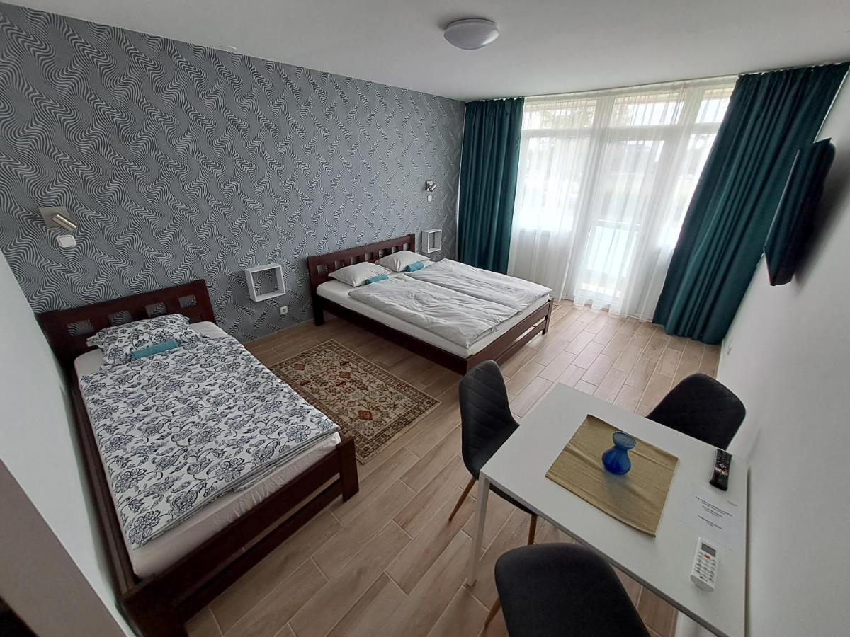 Partside Balatonfuered Apartment Exterior photo